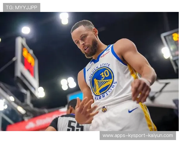 库里底线三分一箭穿心，勇士客场全取胜利