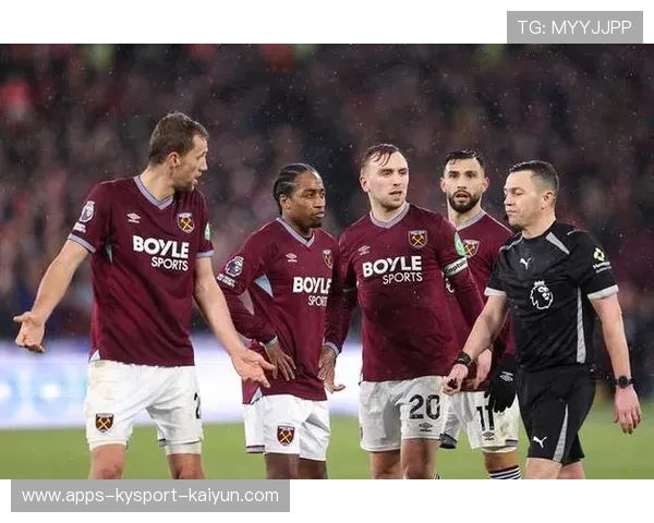 西汉姆前锋高点争顶头槌破门，带队完成逆转！